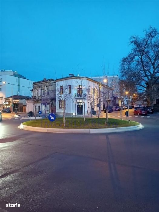 Vila moderna pretabila  clinica, office sau spatiu comercial