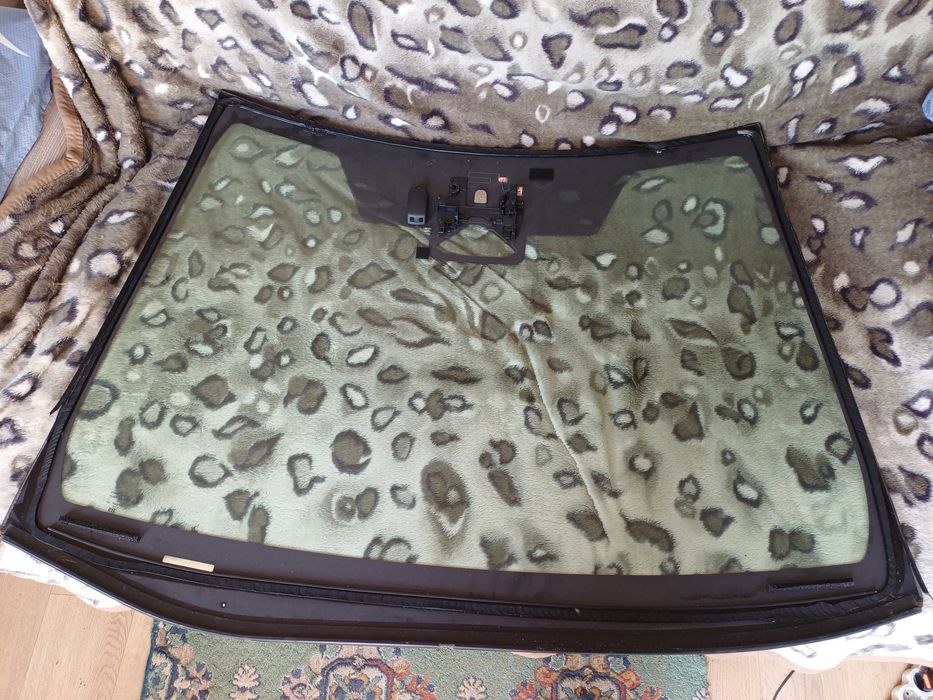 Parbriz Toyota Corolla Hybrid 2023 cu heads up display