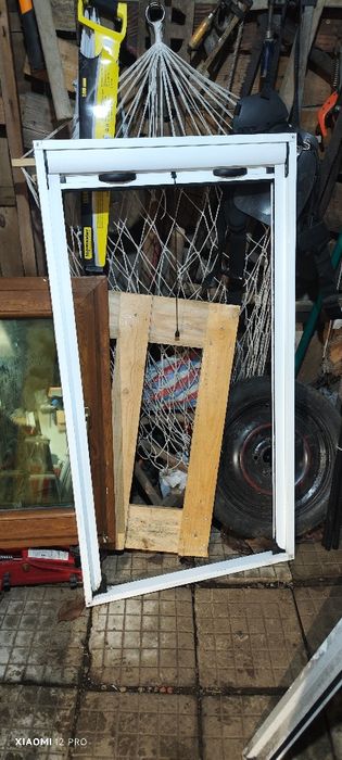 Ролетен комарник