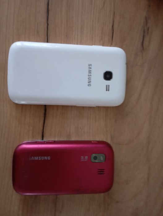 Продам телефоны самсунг