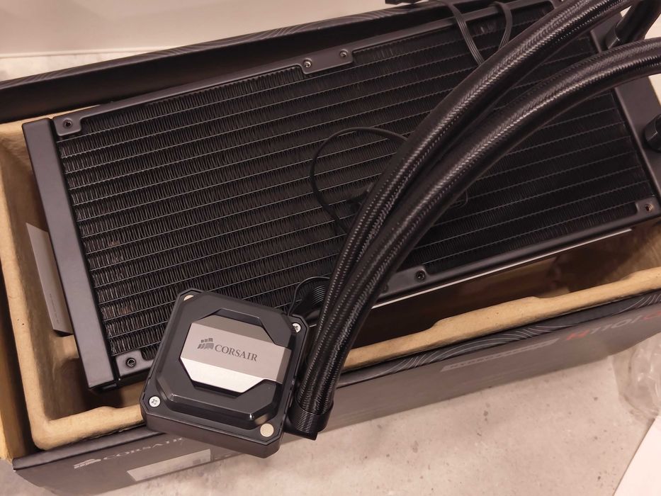 Водно охлаждане Corsair Hydro Series H110i GT AIO 280mm