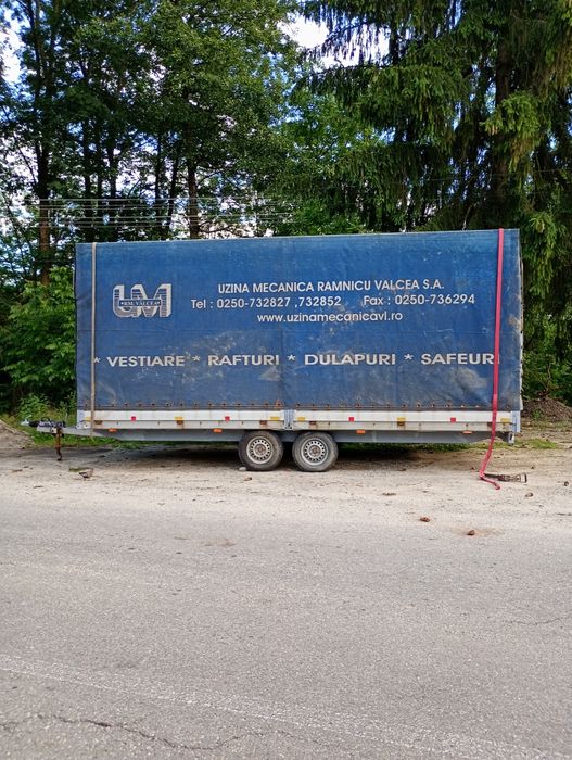 Vând remorca 3500kg