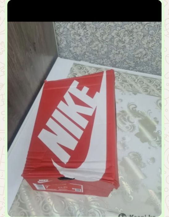 Продам кроссовки NIKE AIR MAX