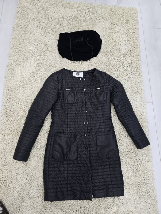 Продам женскую куртку