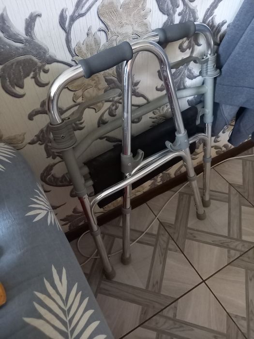 Стул инволидный р