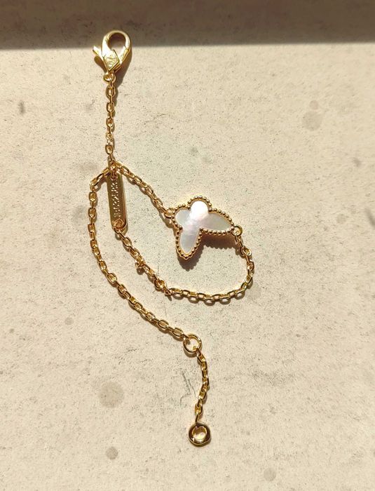 Van Cleef & Arpels VCA Sweet Butterflies bracelet, гривна с пеперуда