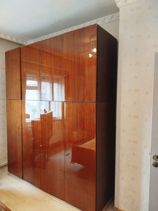 Гардероб четирикрилен