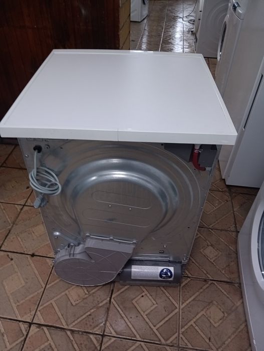 Сушилна с термо помпа Аег AEG Protex Plus 8кг A+++ 2 години гаранция!