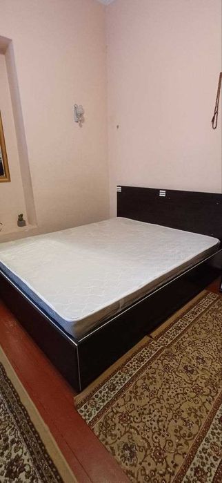Продается двухспальная кровать
