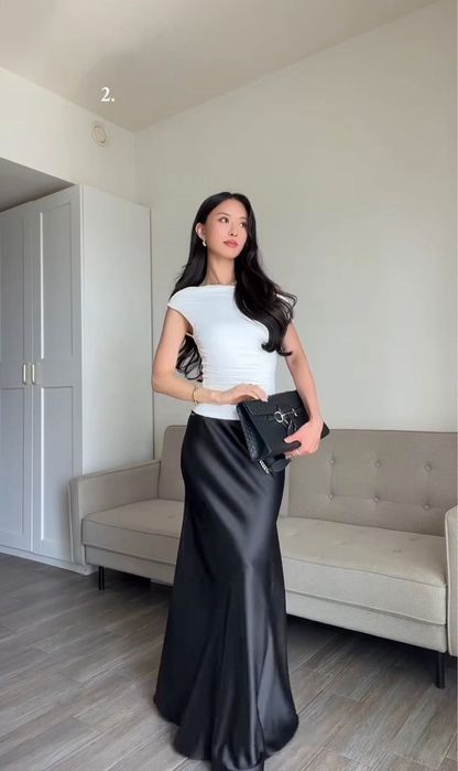 Юбка рыбка отлично подчеркивает фигуру