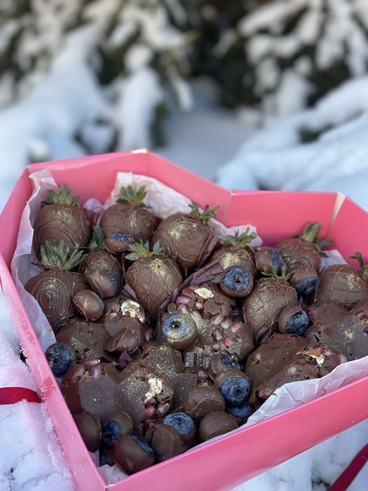 Клубника в шоколаде сердце