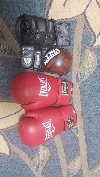 Перчатки для бокса
