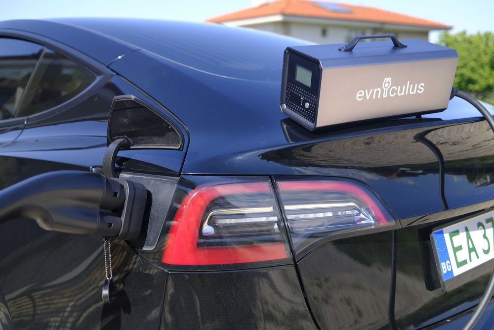 V2L Tesla Discharger 5kW Инвертор CCS2- 2x Шуко Model 3 Y S X