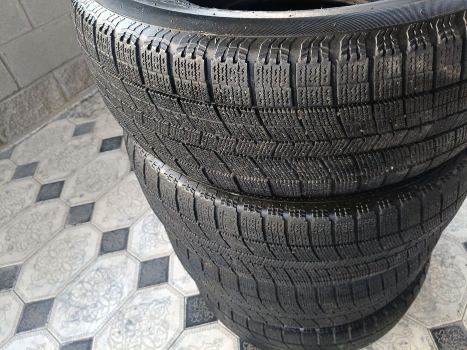 Зимние шины265_65_17