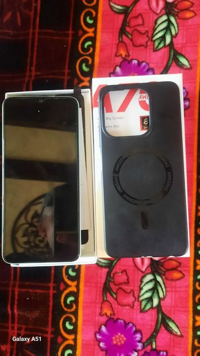 Pochka tel olinganiga hali 1 oy bo'lgani yo'q sirochna sotiladi..!