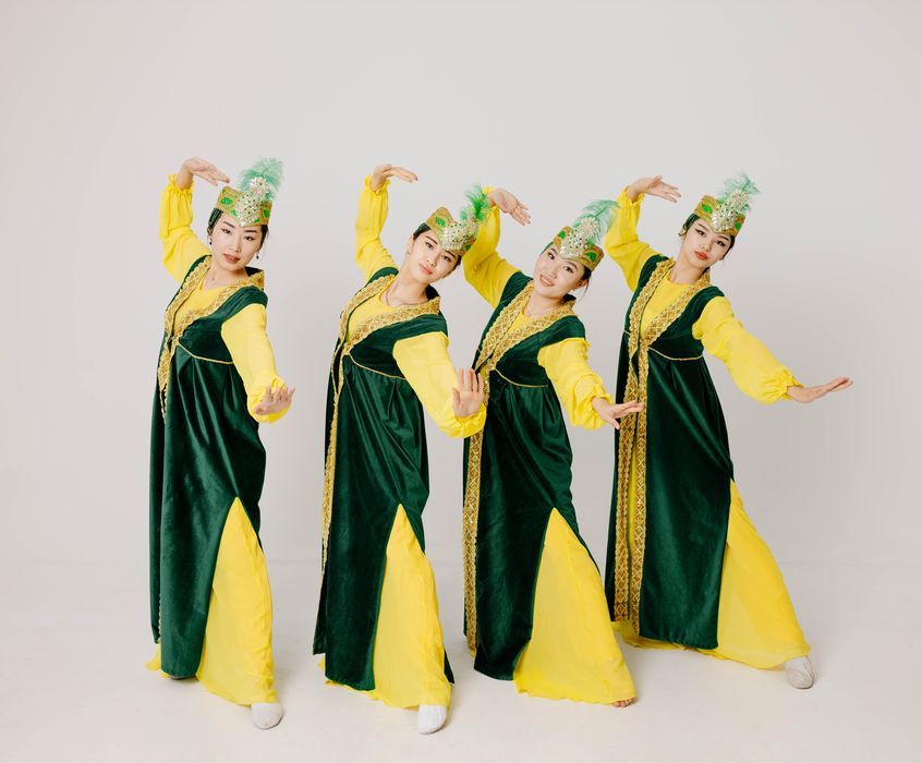 танцевальные костюмы