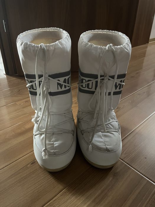 ghete moonboots