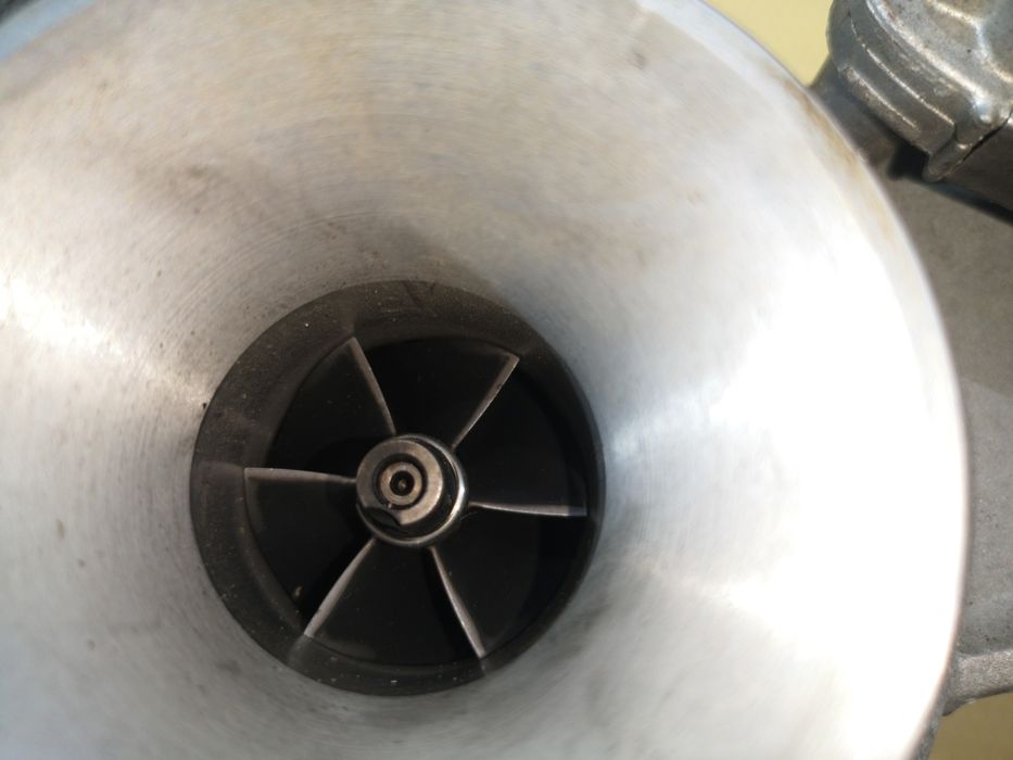 Turbina 2.0 diesel 115 136 143 cp bmw e90 e91 e84 f30 f31 f20 2012