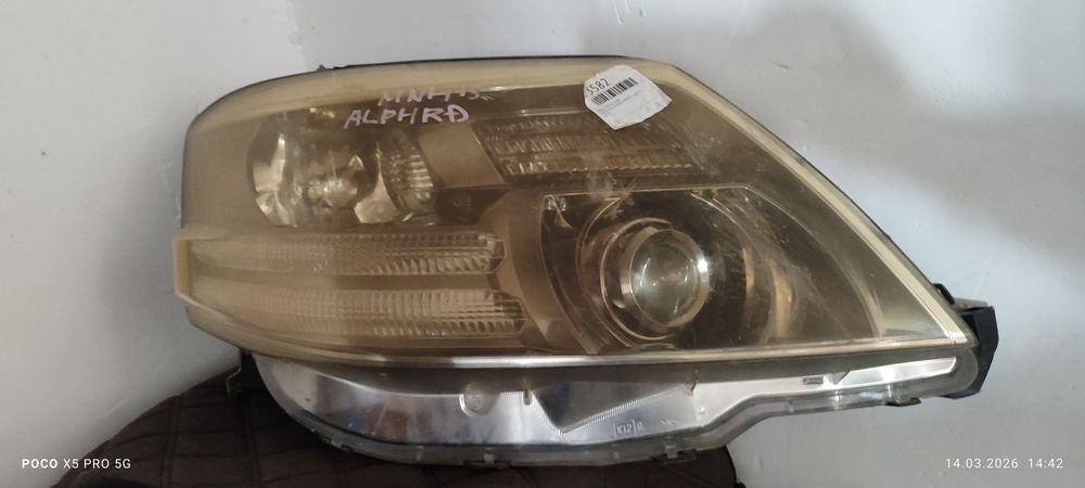 Фара для Альфард правый