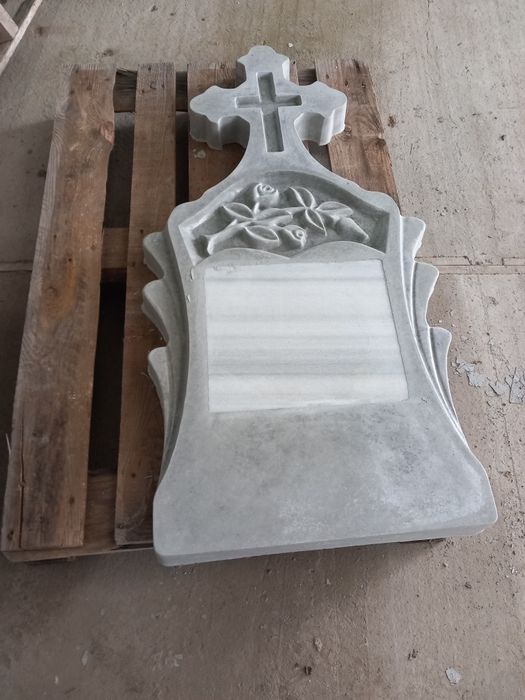 Facem pe comanda orice model de cruce care vrea clientul.