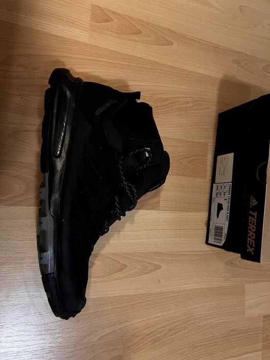 Bocanci drumeție Adidas Terrex