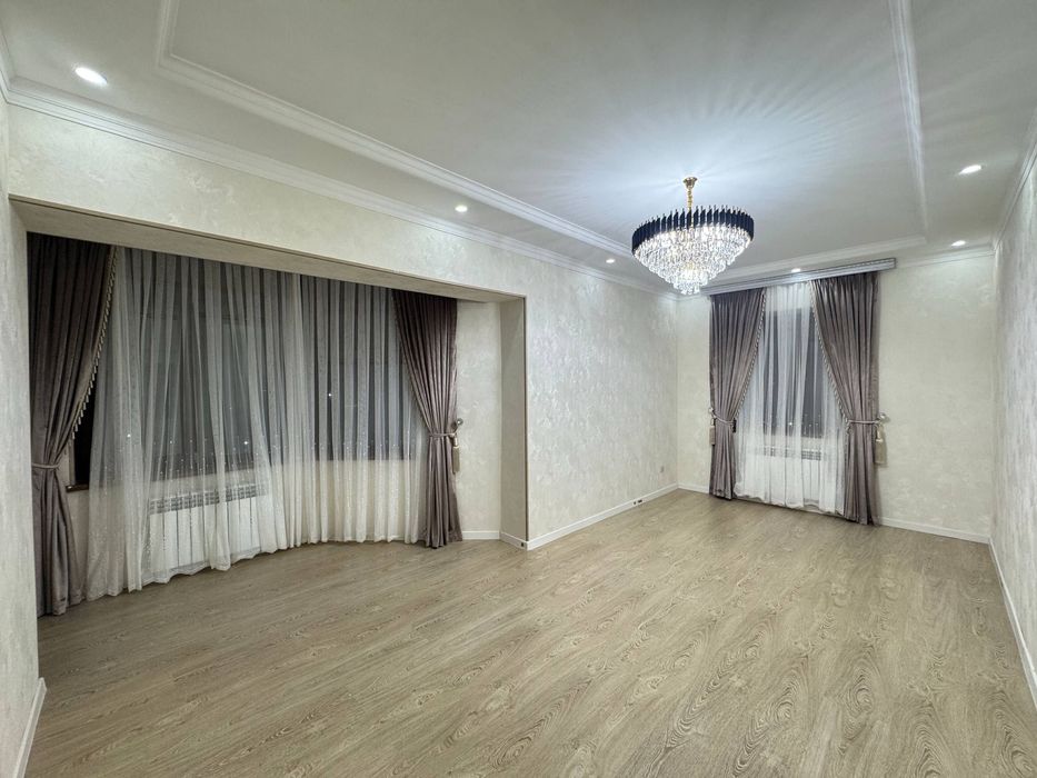 Продается 3 ком. Квартира в Вокзале площадью 91 кв.м.