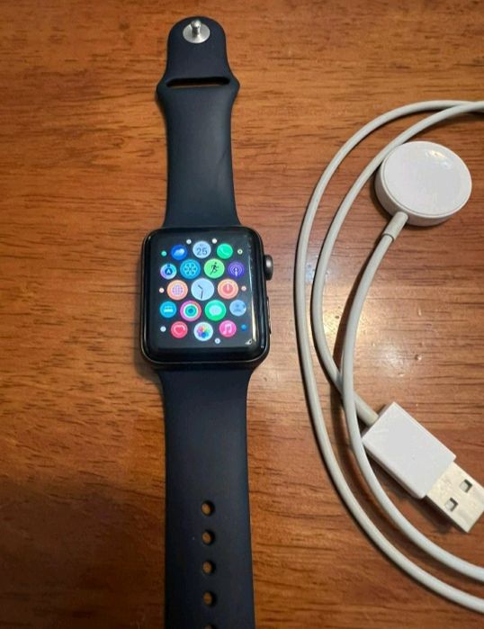 Смарт часы Apple watch 3 б/у