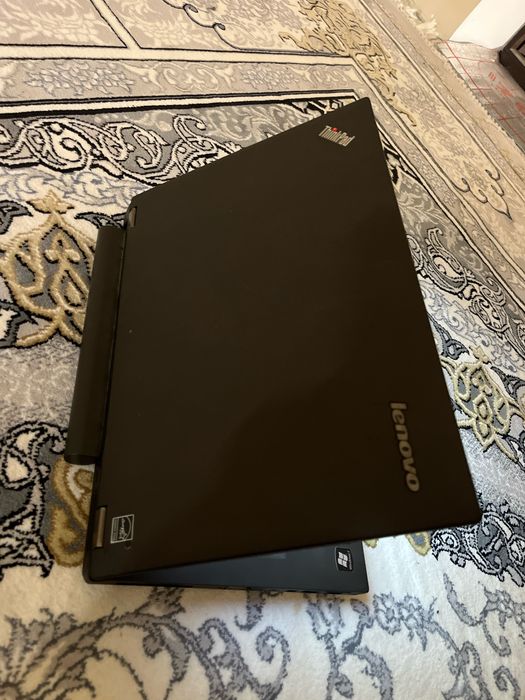 Ноутбук сотилади lenovo thinkpad