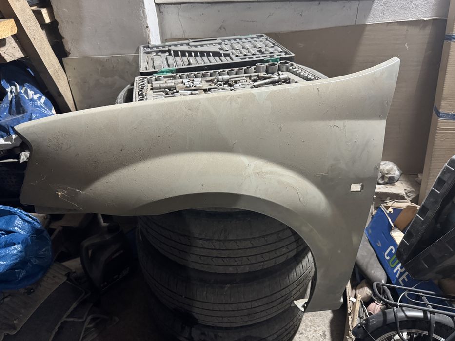 Левое крыло на Ларгус и Рено Логан