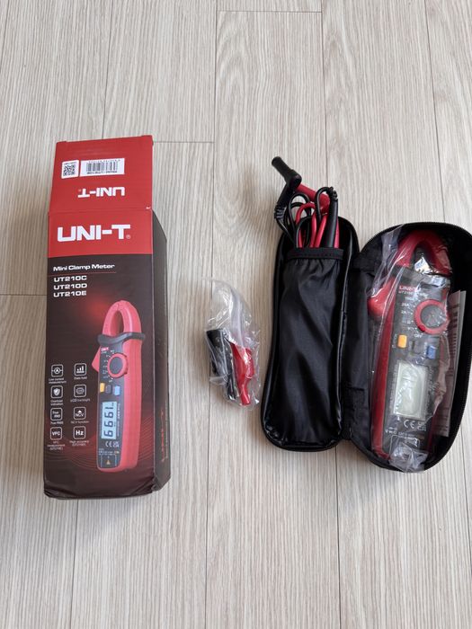 Токовые клещи UNI-T UT210E