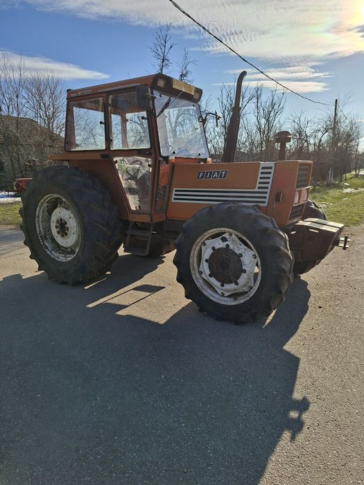 Vand tractor Fiat 880 DT