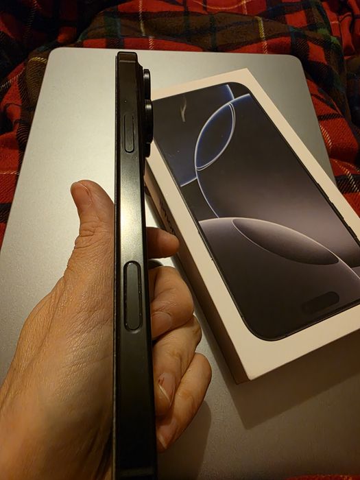 Apple iPhone 16 Pro Max 256GB 99% батерия