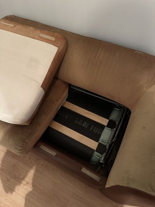 Продам столы сервант в отличном состояние беларусь