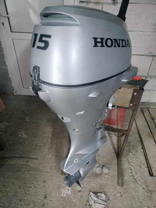 Motor barca 15 cp