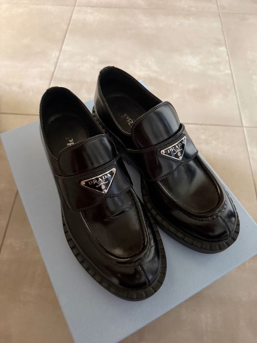 Оригинални дамски обувки Prada