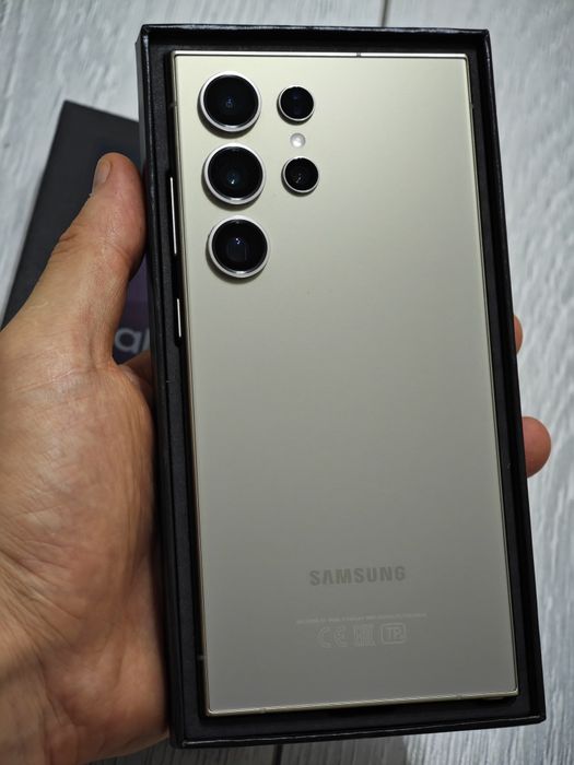 Samsung S24 Ultra 256 gb Ram 12 5G