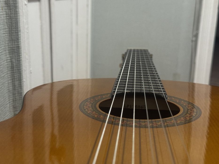 Yamaha C40, классическая гитара