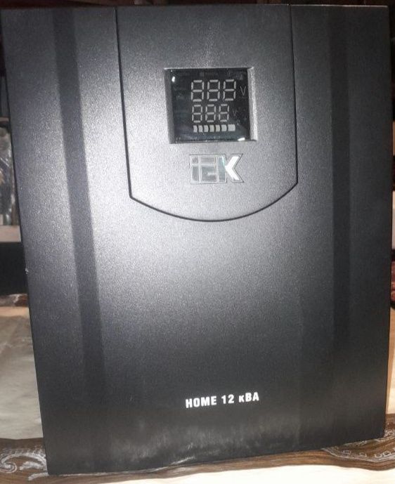 Стабилизатор напряжения однофазный электронный серии HOME IEK  12КВА
