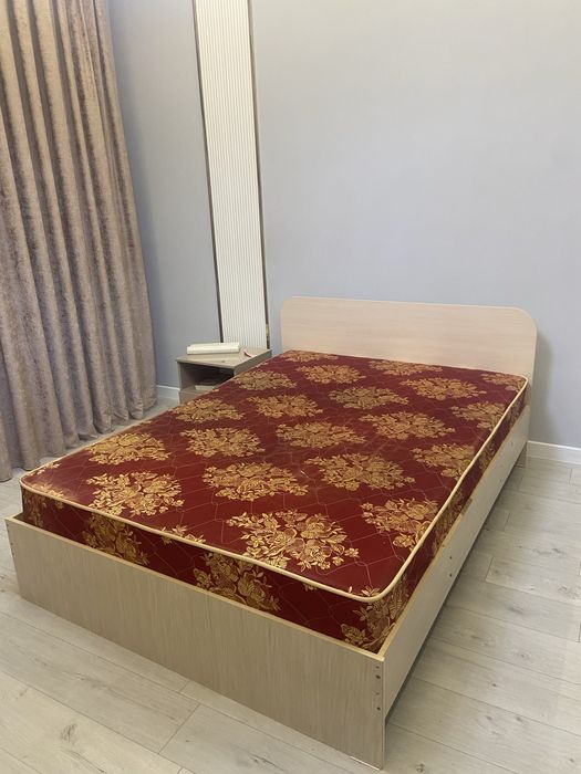 Продам диван длина 2 ширина 1,60
