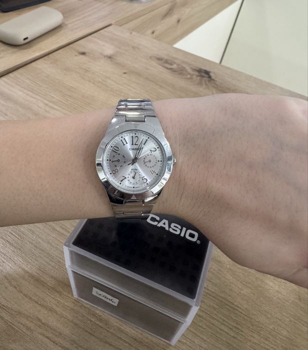 Casio дамски часовник