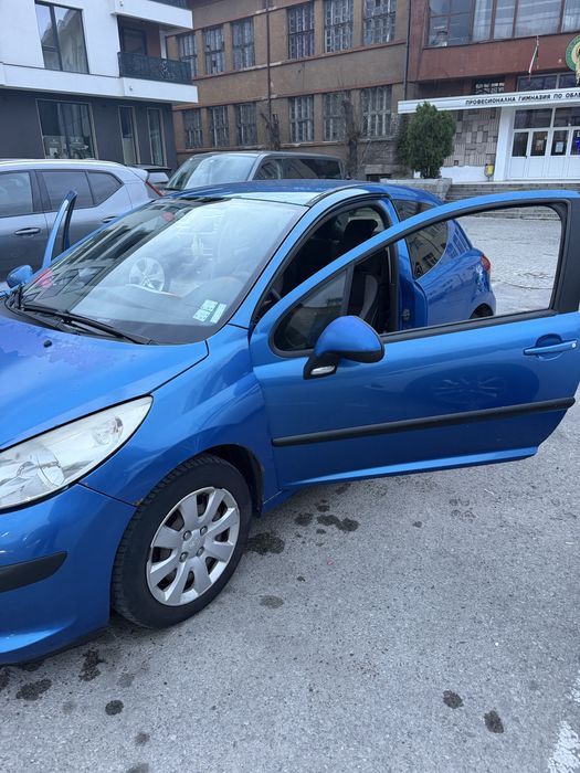 Peugeot 207 2007 година