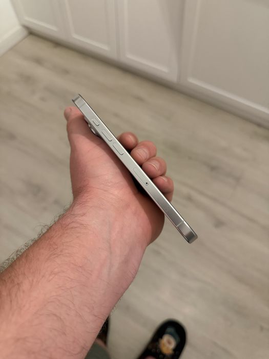 Iphone 16 pro impecabil ca nou 98%baterie garantie flanco 2 ani
