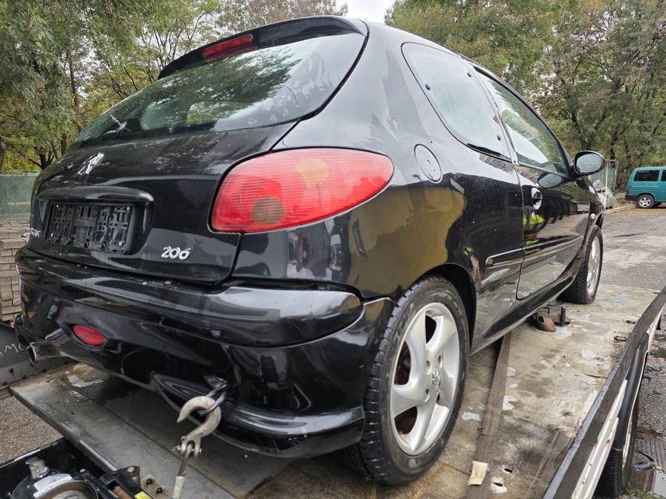 Пежо 206 1.4 16В На Части! Peugeot 206 1.4 16V