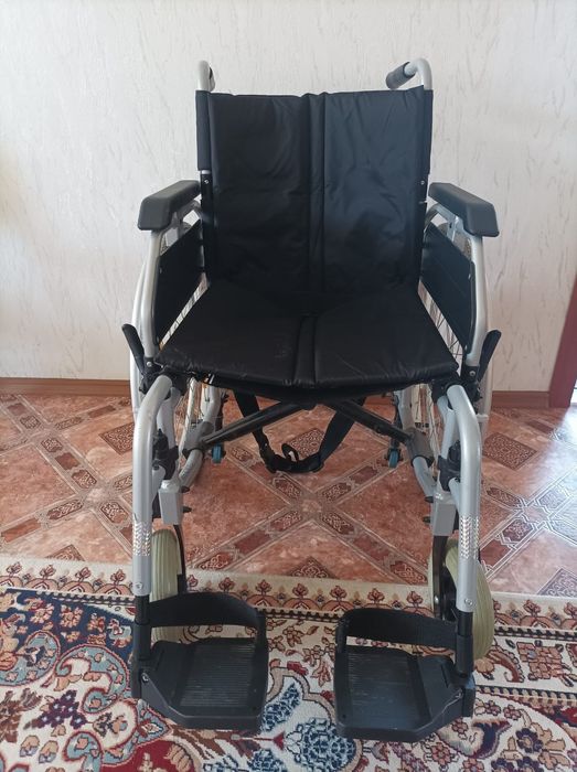 Продам каляску инвалидную