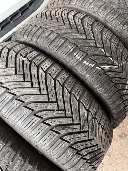Зимни гуми Michelin 215/60/16