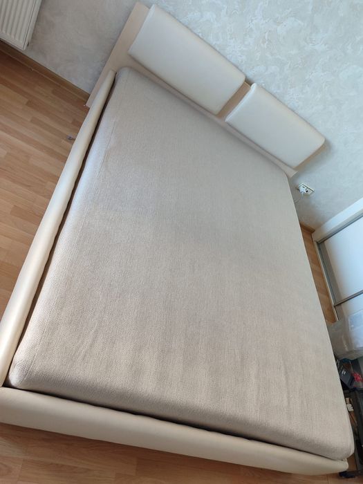 Продам спальный кровать