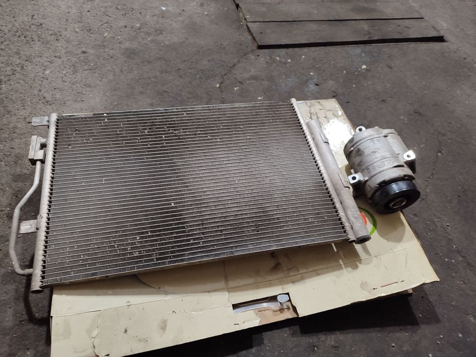 Продам радиатор кондиционера и компрессор кобальт