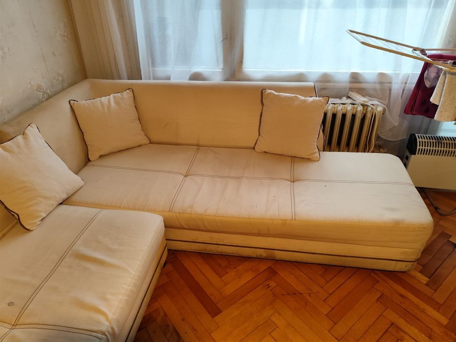 диван в много добро състояние