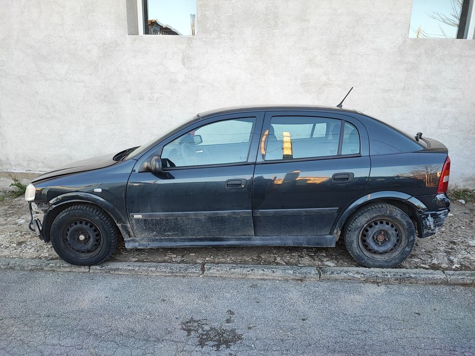 Opel Astra G 1.6i НА ЧАСТИ