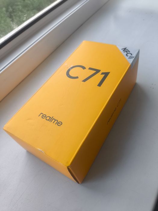 Продам телефон realme